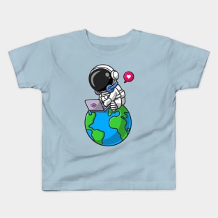 Cute Astronaut Working With Laptop On Earth Cartoon Kids T-Shirt